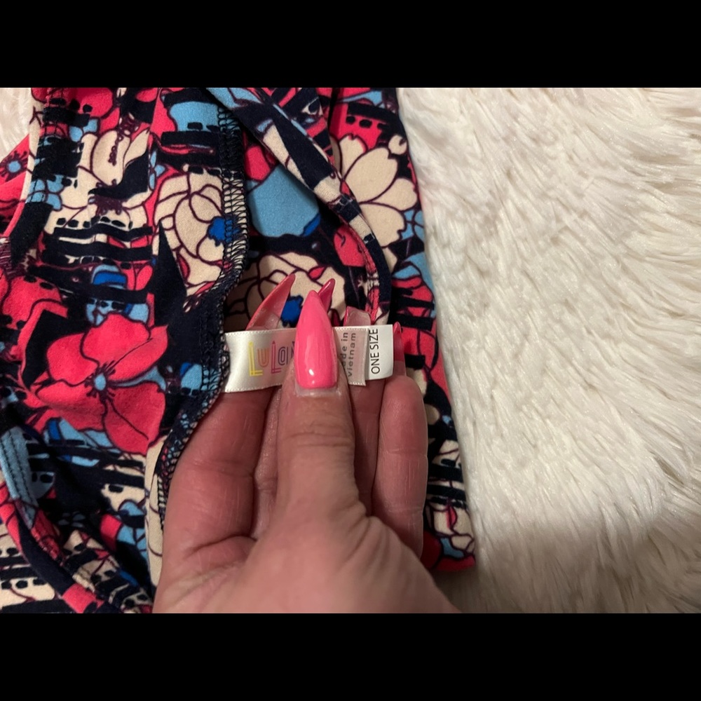 New with out tags lularoe leggings - Picture 2 of 2